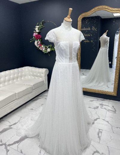Robe 16, taille 40